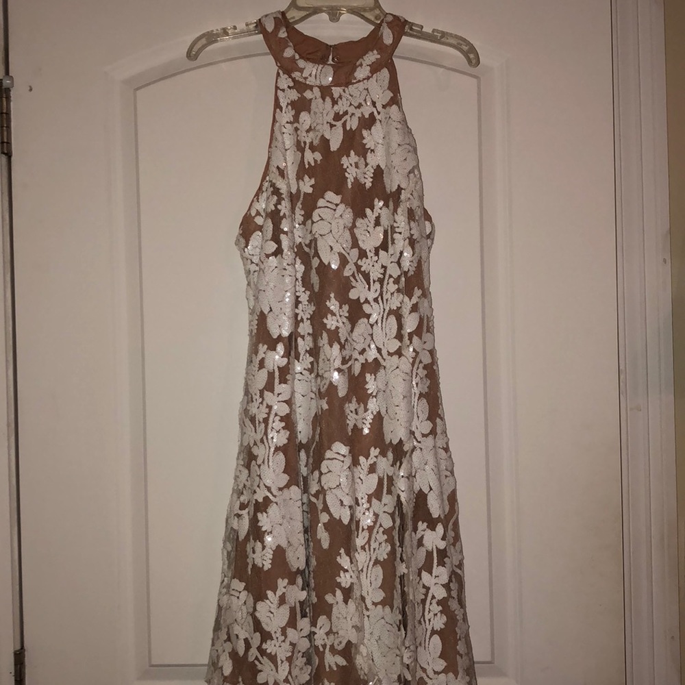 Do + Be White lace sequin cocktail dress- Large
